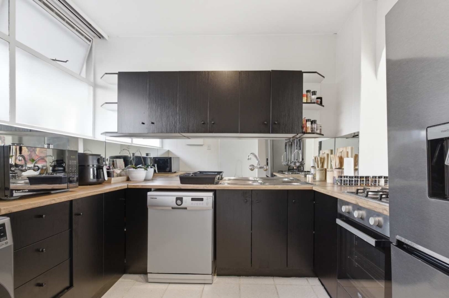 2 Bedroom Property for Sale in Green Point Western Cape